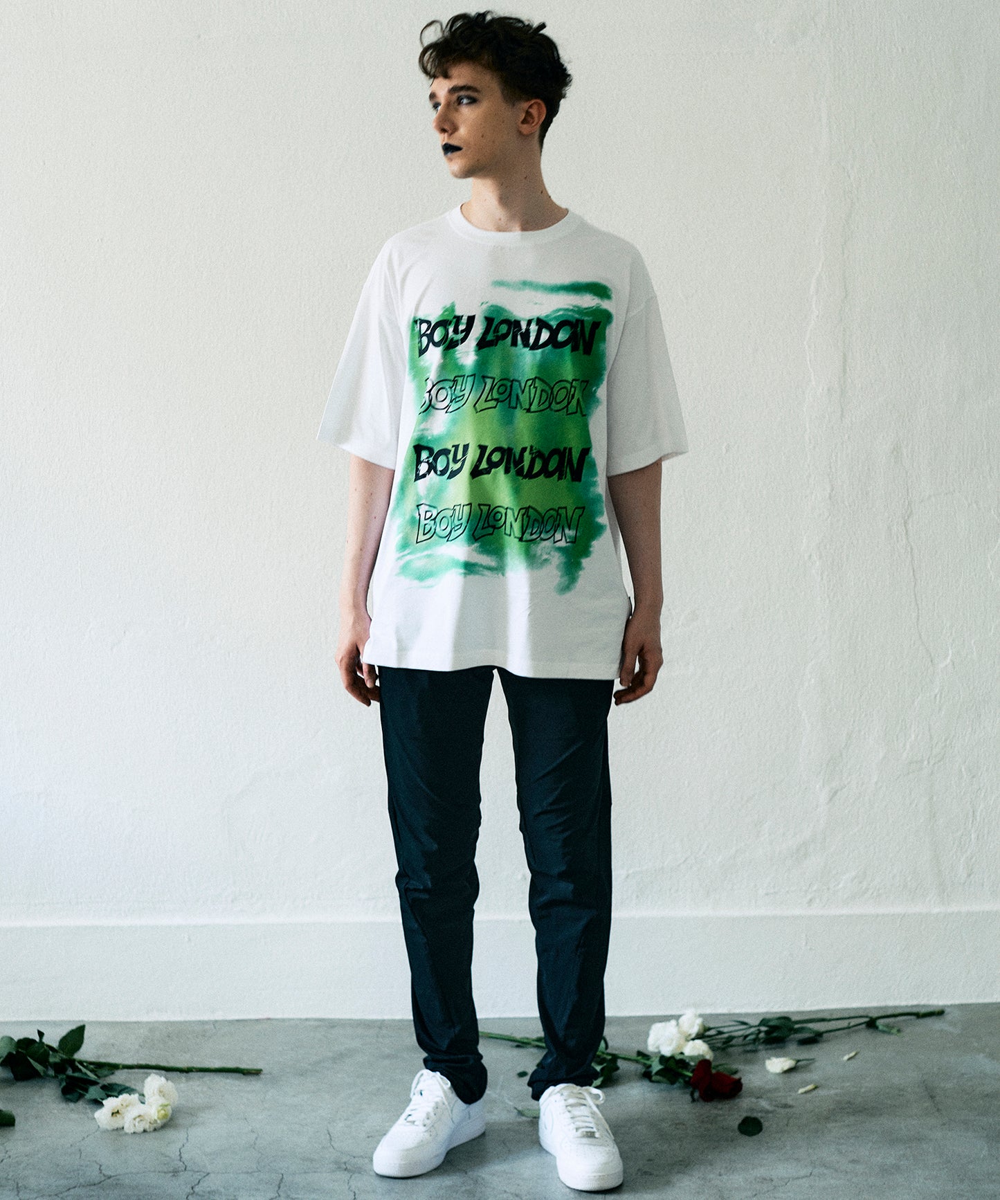 LOGO GRAPHIC TEE WHITE【B232N0105201】