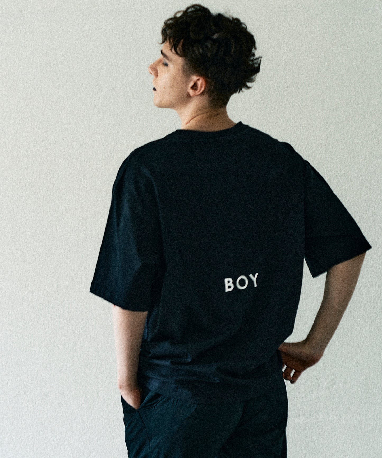 BOY CROSS MOTIF TEE BLACK【B232N0170502】