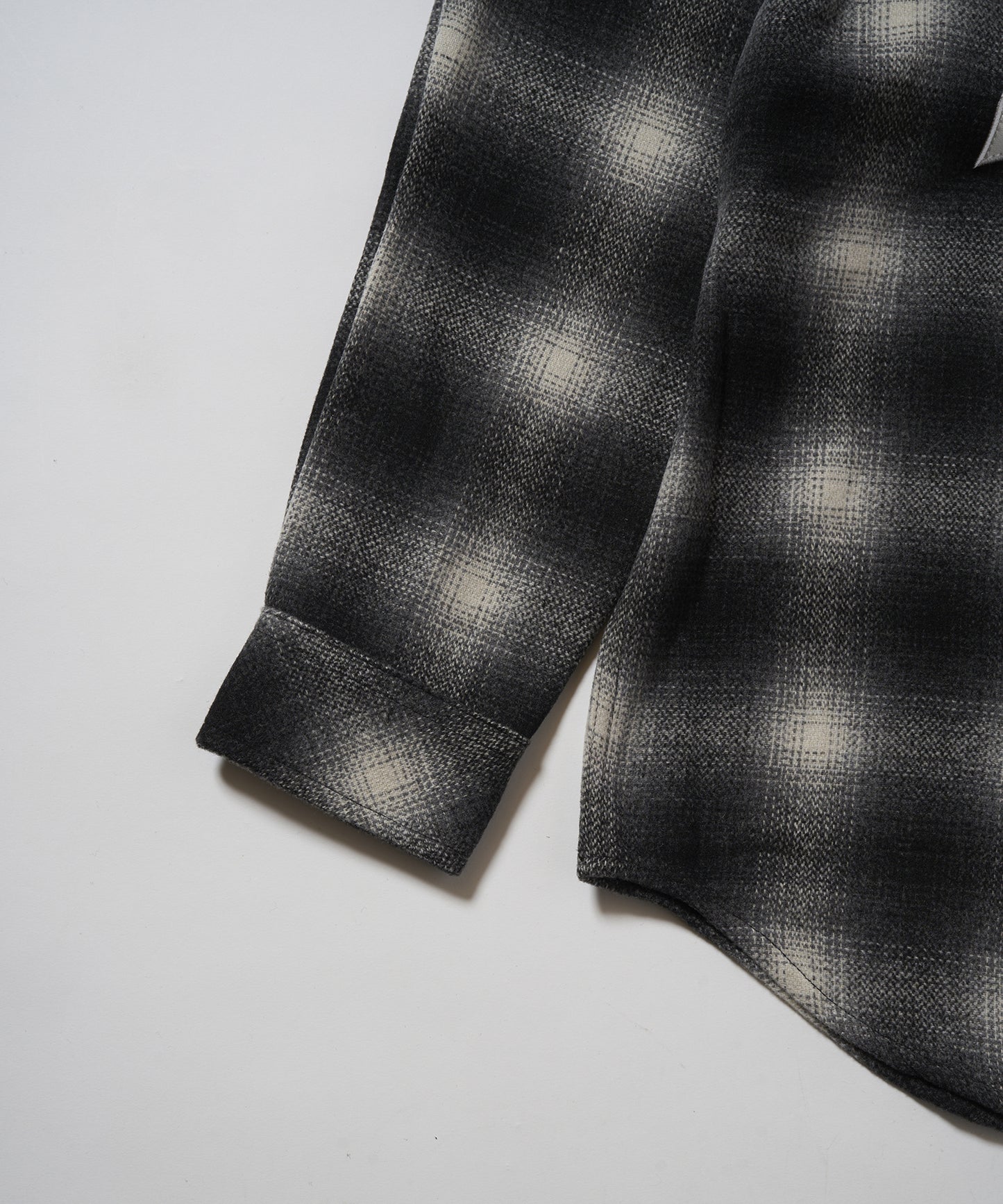 PATCH LOGO Embroidery Check Shirt BLACK【B233N2100102】