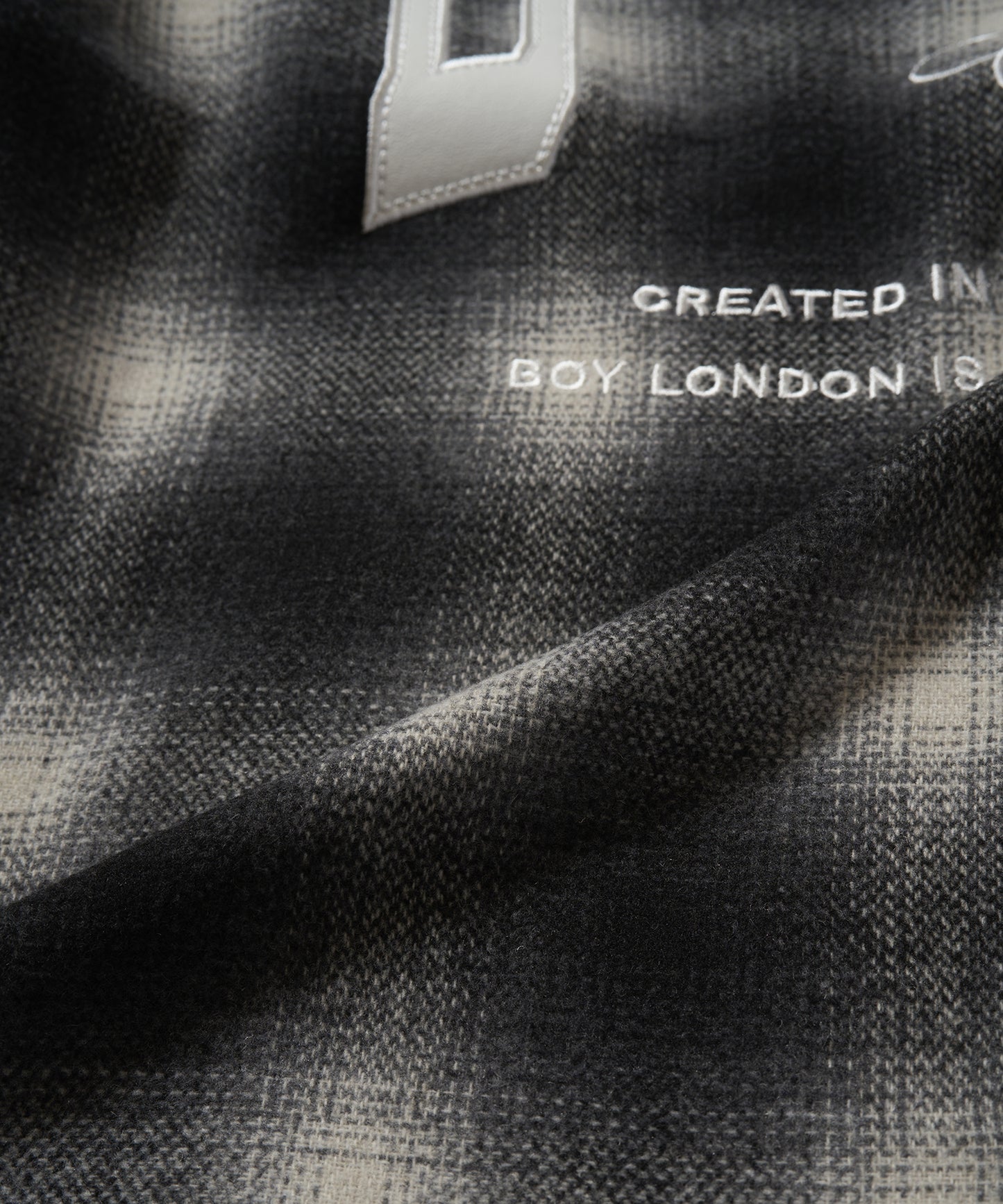 PATCH LOGO Embroidery Check Shirt BLACK【B233N2100102】