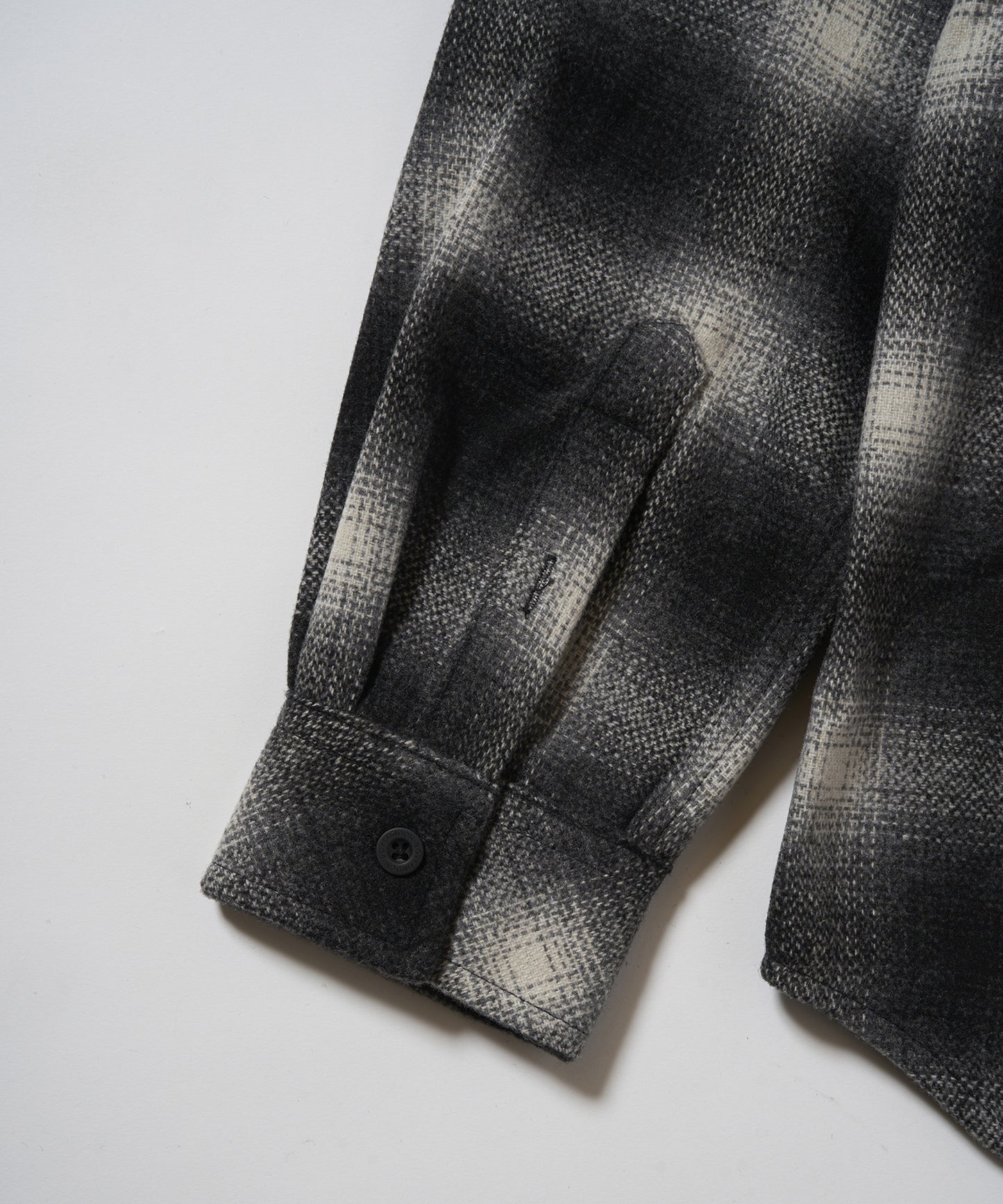PATCH LOGO Embroidery Check Shirt BLACK【B233N2100102】