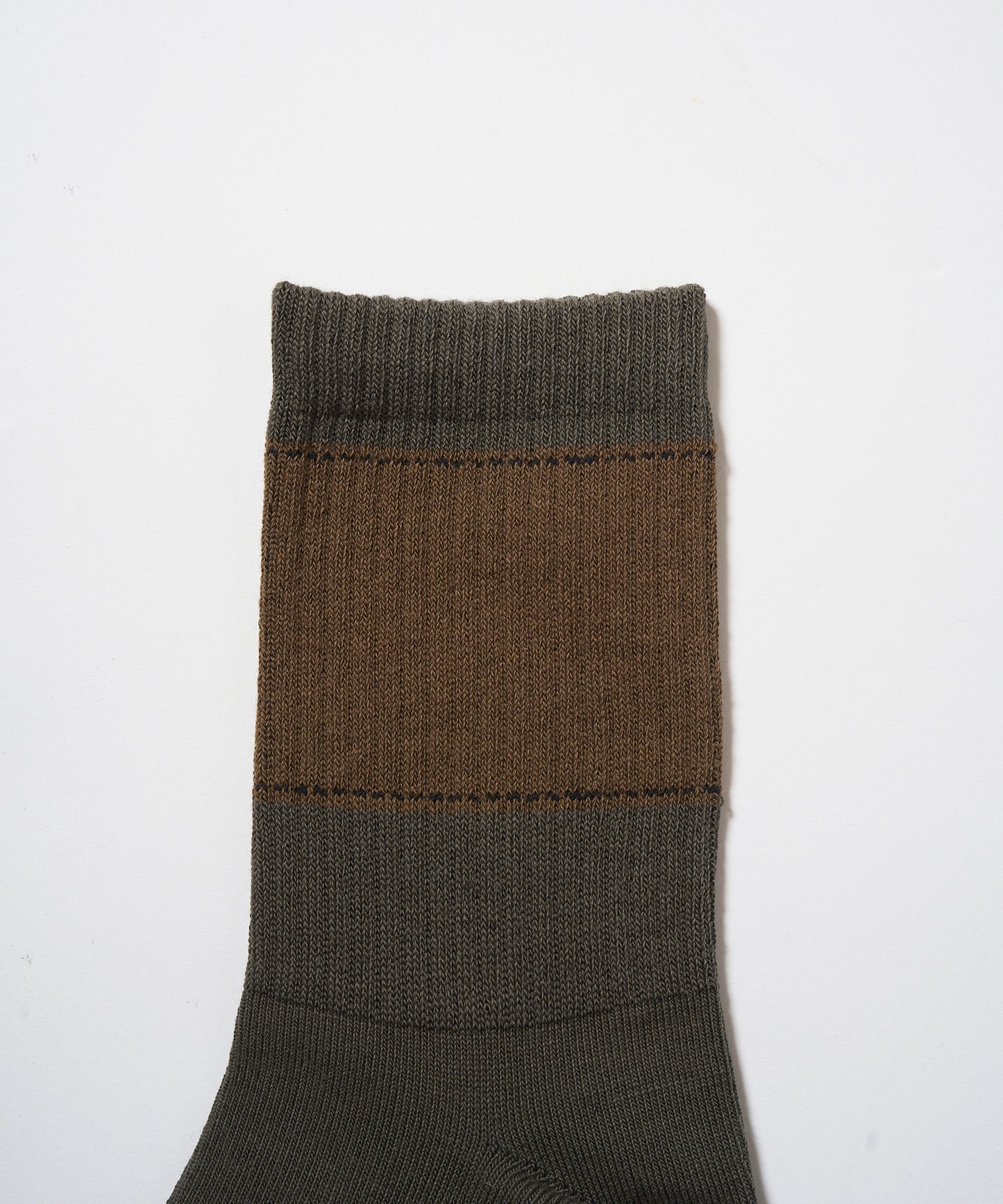 BOY LOGO REGULAR SOCKS BROWN【B233N8300103】