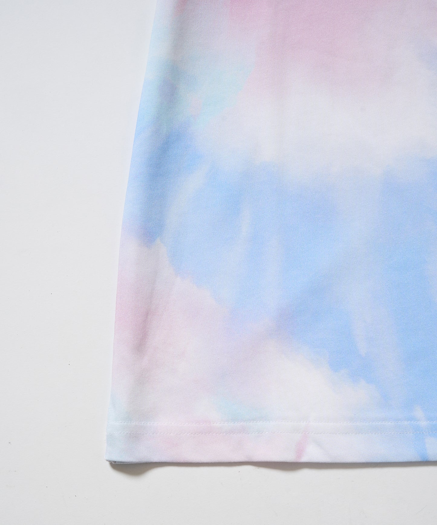 TIE-DYE LOGO TEE MULTI【B232N0105310】