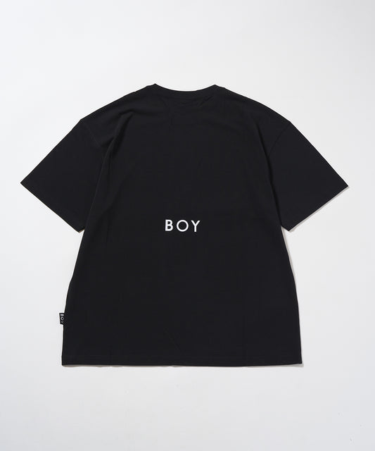 BOY Cross On Newspaper TEE BLACK【B232N0170102】