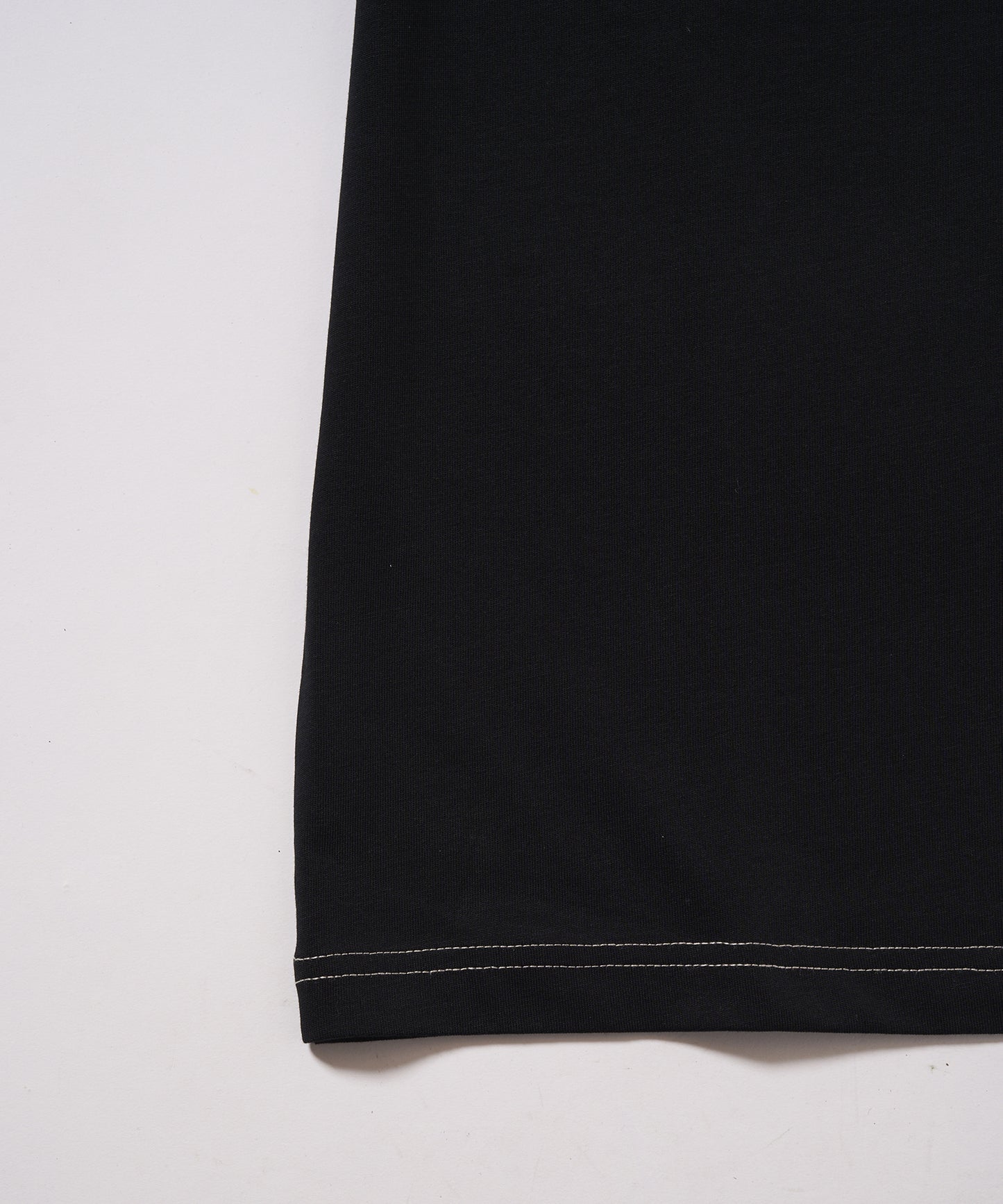 B LOGO Color Thread TEE BLACK【B233N0171002】