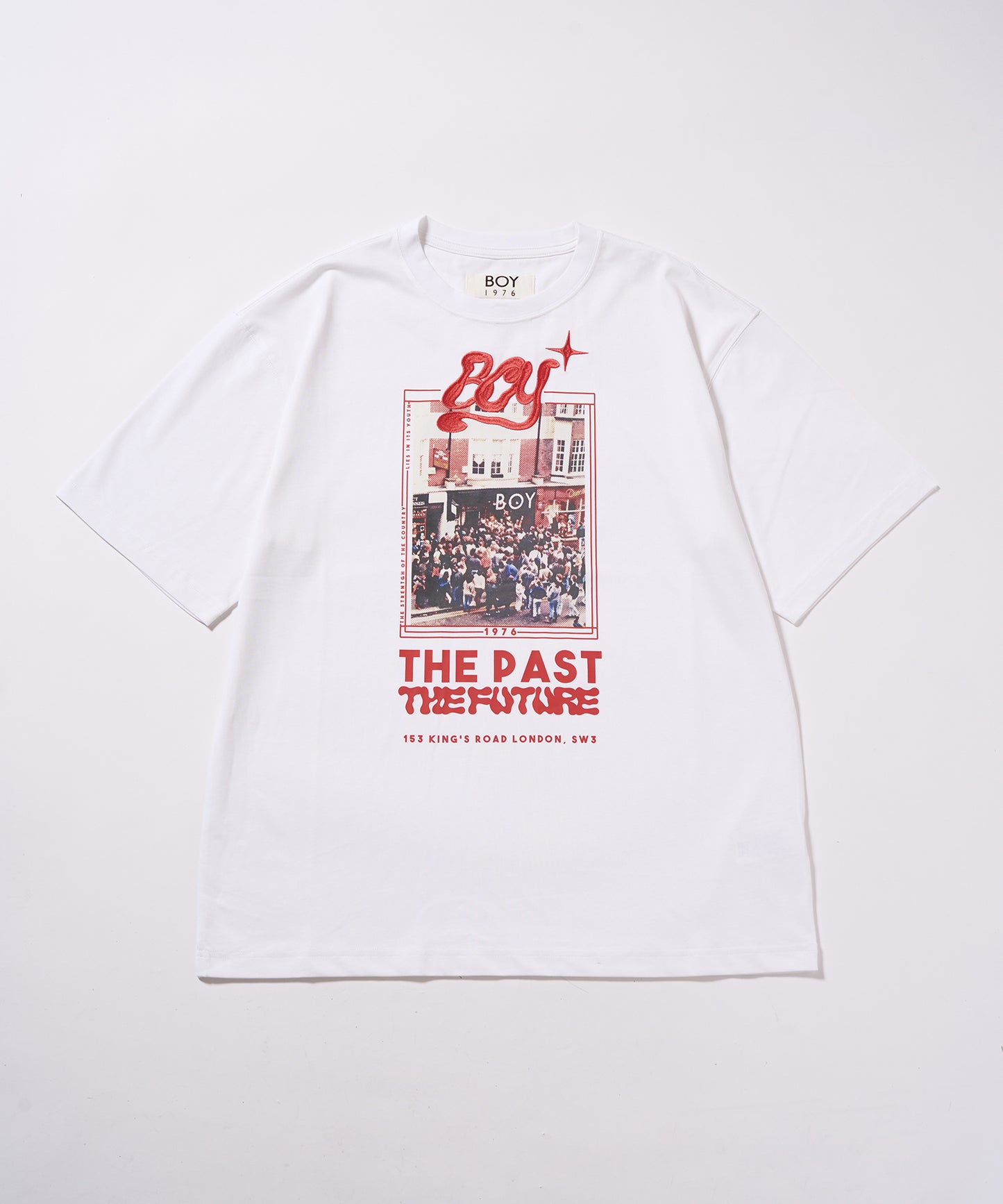 BOY 1976 THE PAST Photo TEE WHITE【B233N0170501】