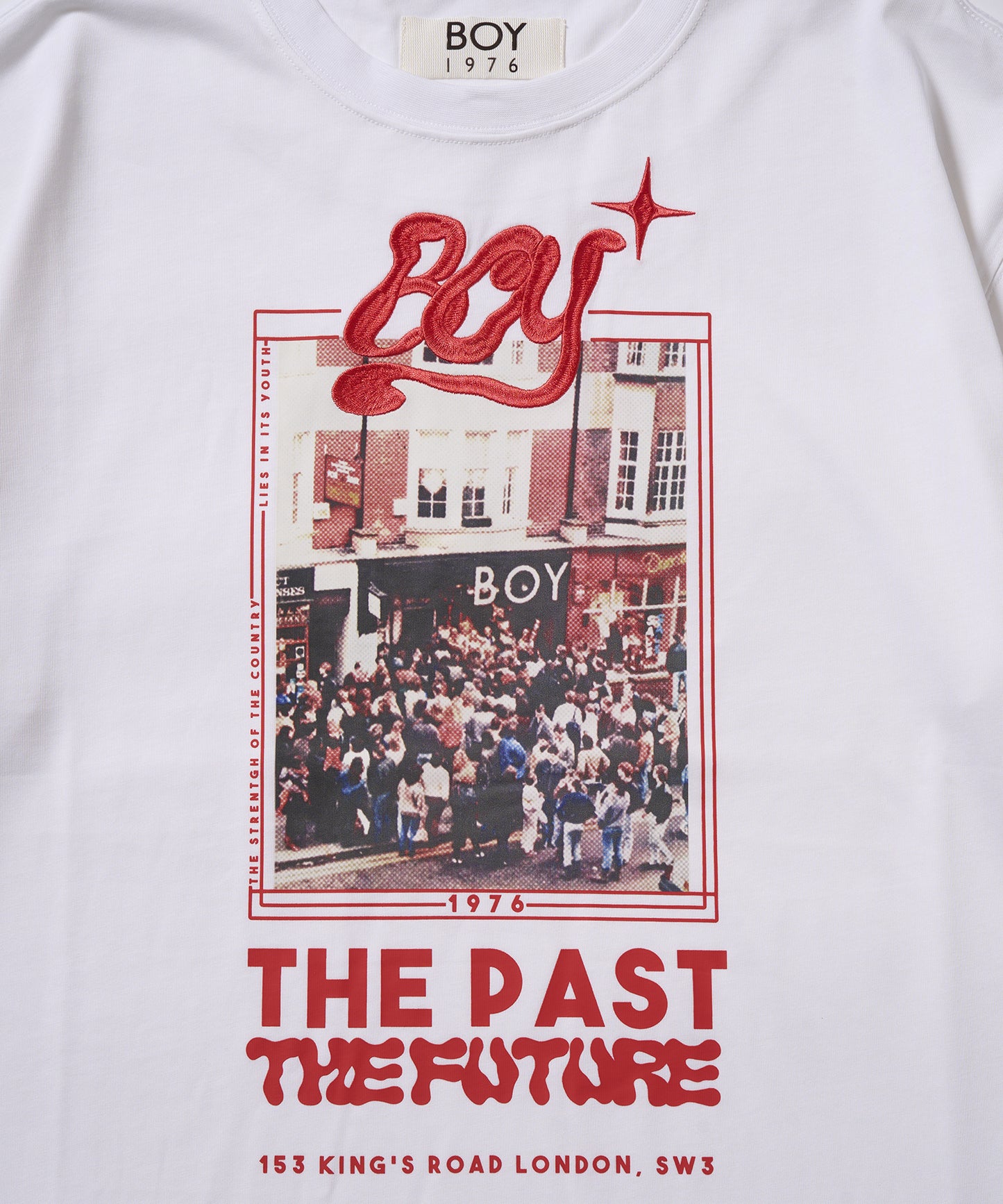 BOY 1976 THE PAST Photo TEE WHITE【B233N0170501】