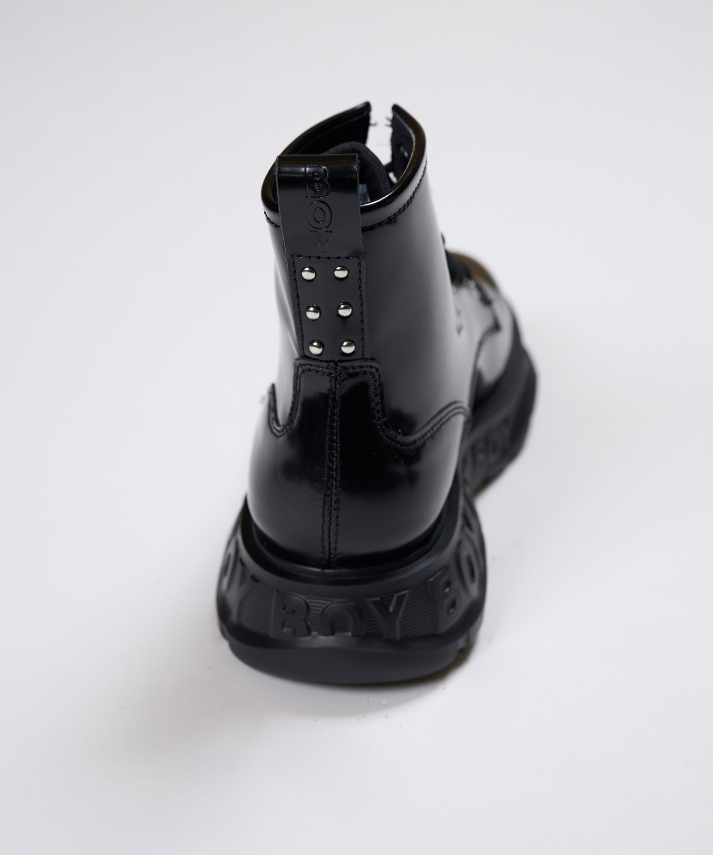 BOY NINE HOLE BOOTS【B233N7900302】
