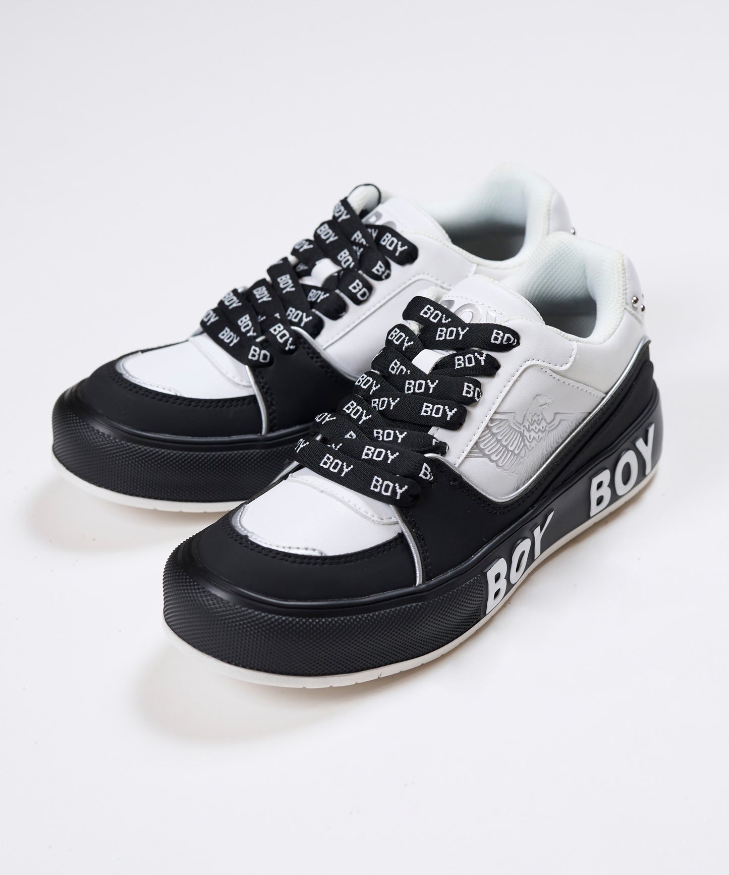 BOY MONO STUDS SNEAKER【B233N7900901】