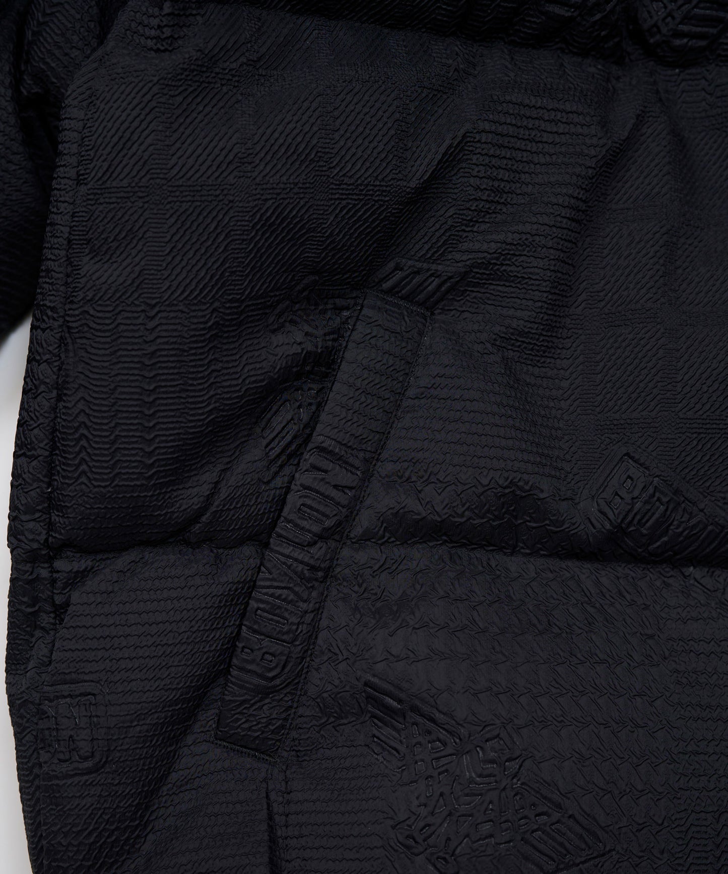 BOY LOGO EMBOSSING DOWN BLOUSON BLACK【B233N2801102】