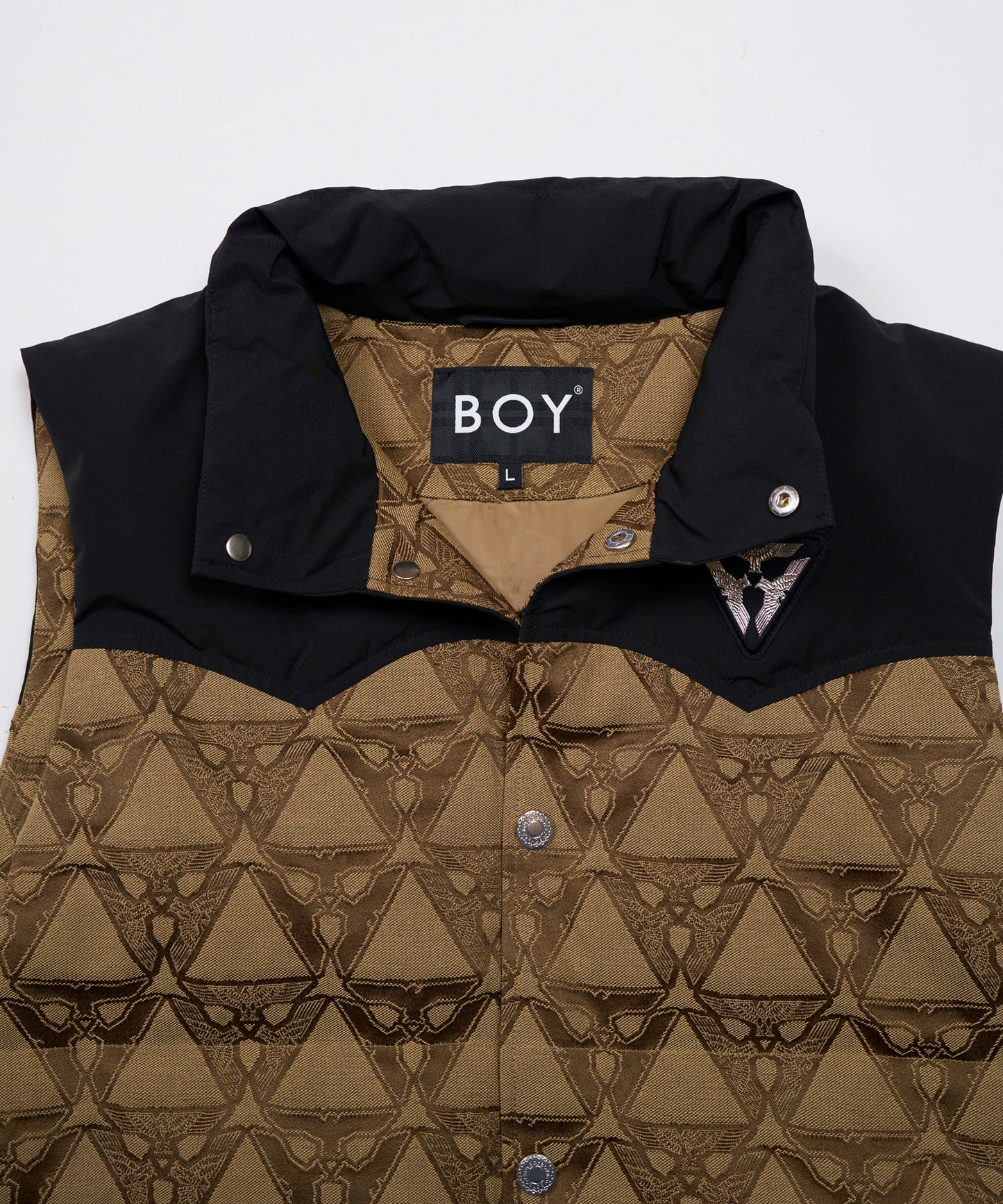 EAGLE TRIANGLE JACQUARD DOWN VEST KHAKI【B234N3000111】