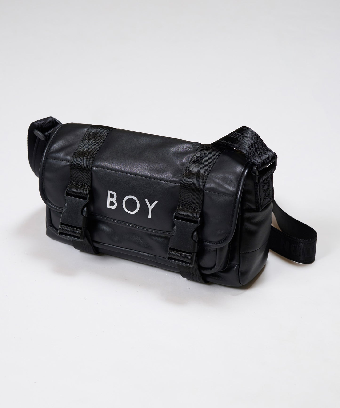 BOY LOGO SHOULDER BAG【B234N8500202】
