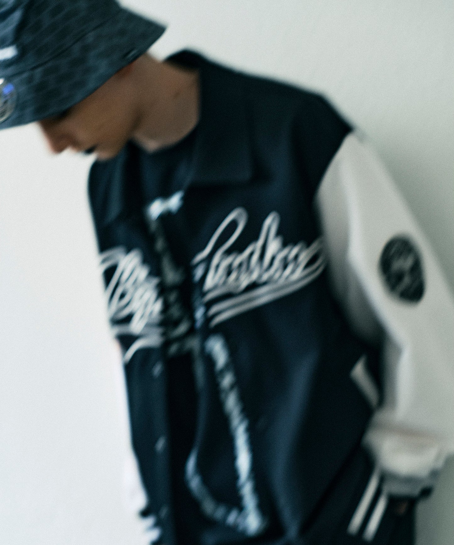 JERSEY STADIUM JACKET BLACK【B231N1270402】