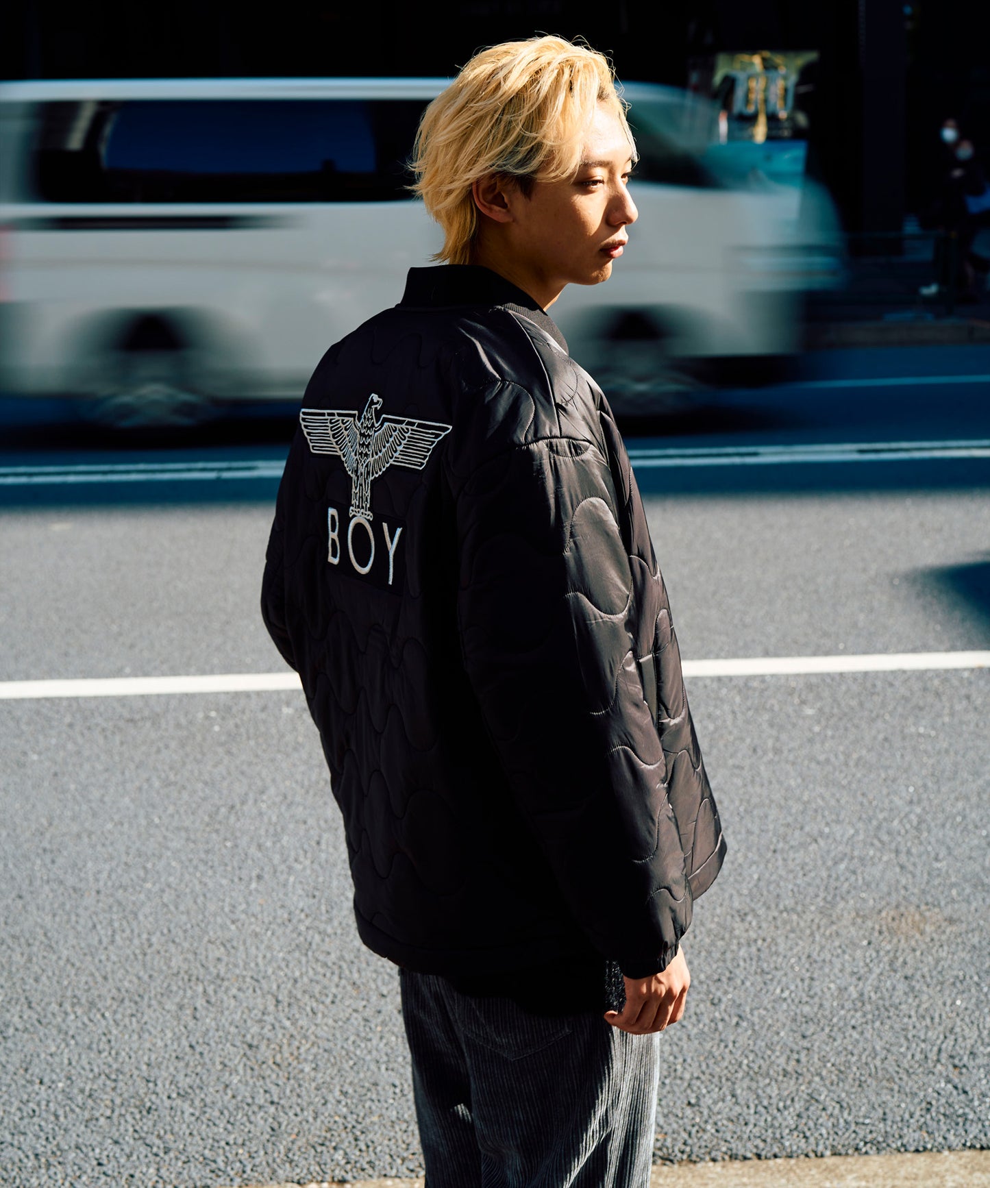 EAGLE EMBROIDERY PATCH QUILT SHORT BLOUSON BLACK【B233N2900702】