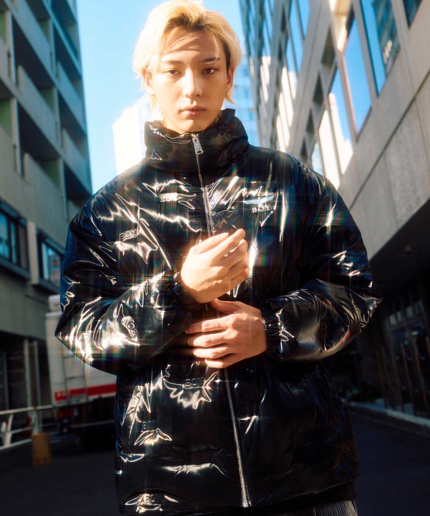 BOY LOGO GLOSSY DOWN BLOUSON BLACK【B233N2801302】
