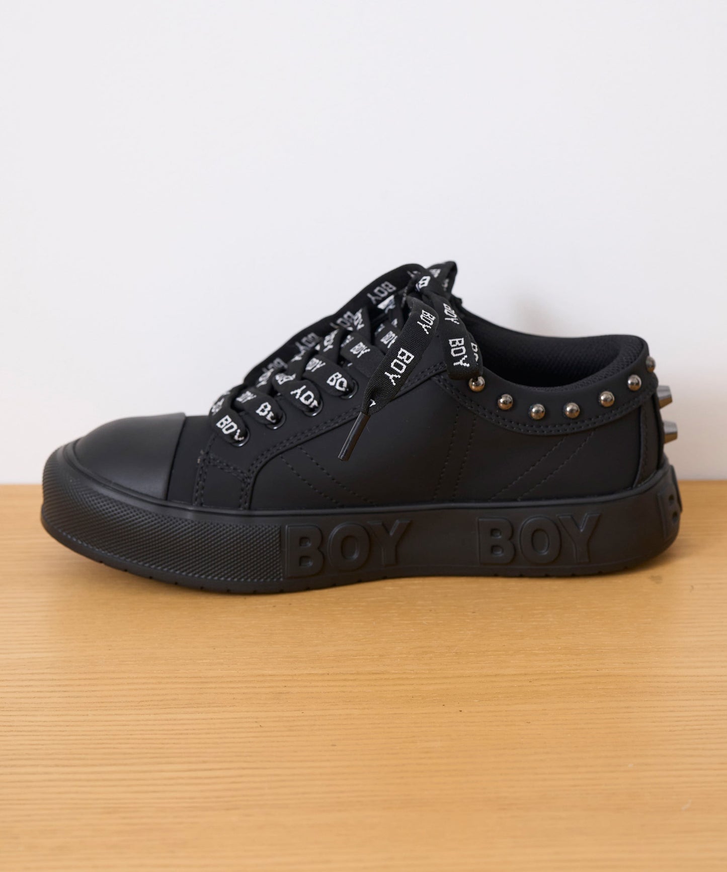 BOY CANVAS LOW-CUT SNEAKER【B233N7901402】