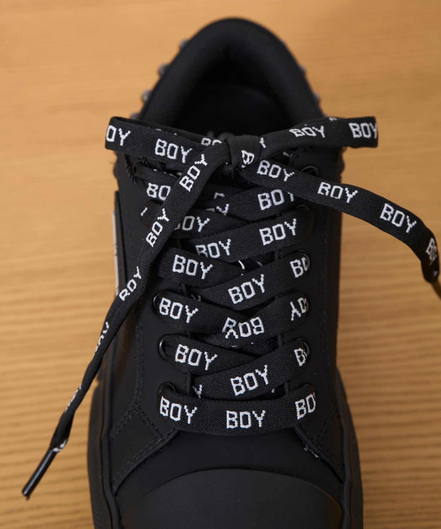 BOY CANVAS LOW-CUT SNEAKER【B233N7901402】