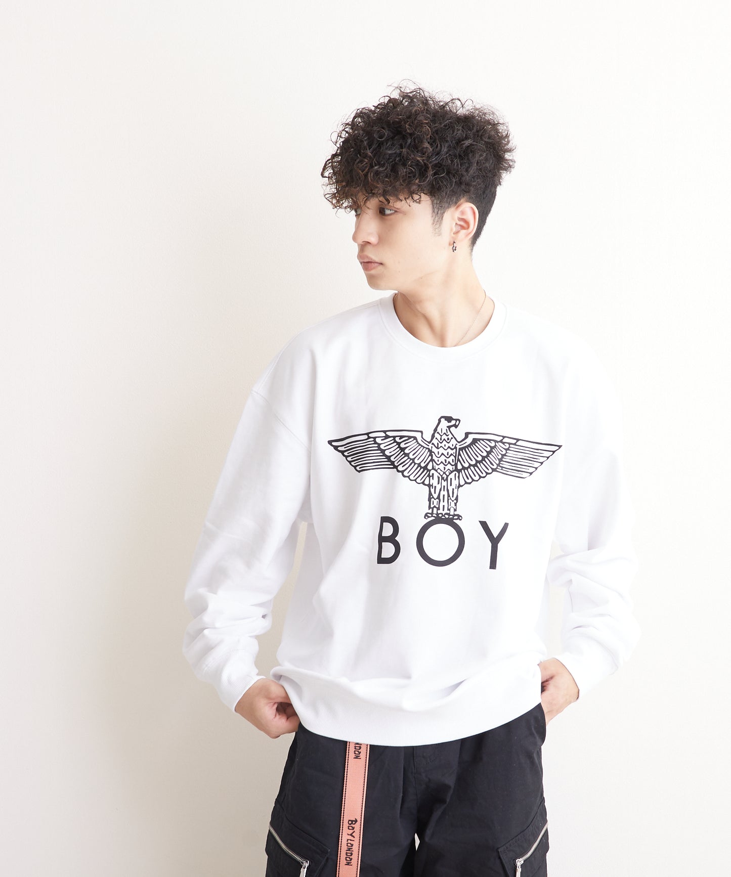 CLASSIC EAGLE BOY CREWNECK SWEAT WHITE/BLACK【AFJ-2000-SWW01】