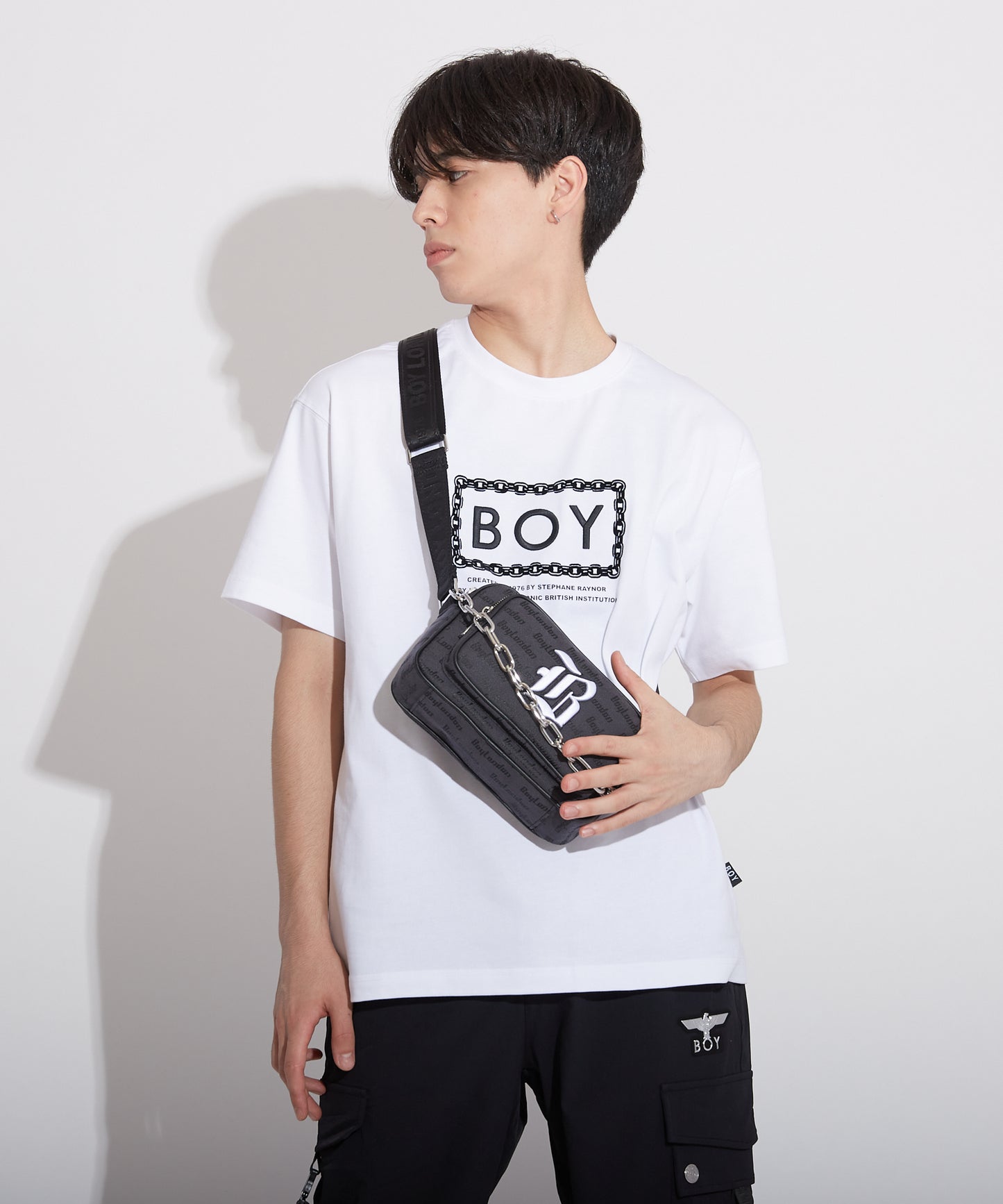 CHAIN DESIGN SHOULDER BAG BLACK【B223N8500302】