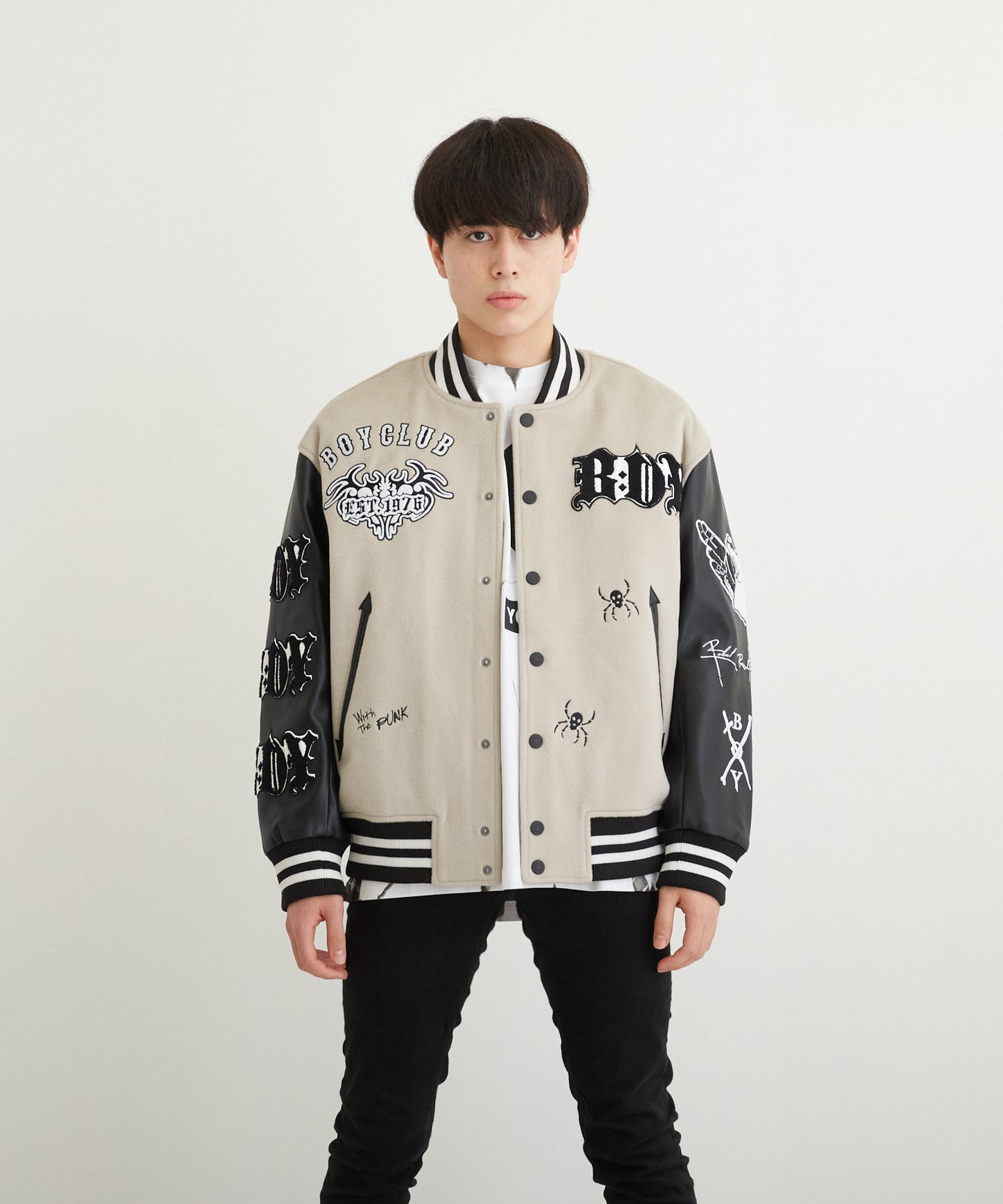 EMBROIDERY PATCH STADIUM JACKET GREY【B224M2970308】