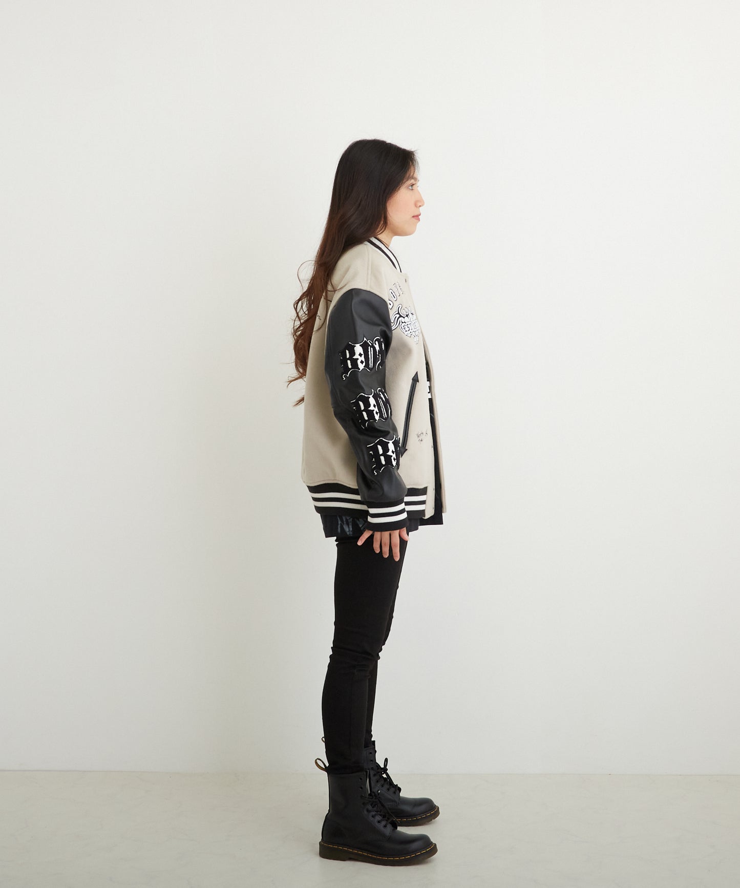 EMBROIDERY PATCH STADIUM JACKET GREY【B224M2970308】
