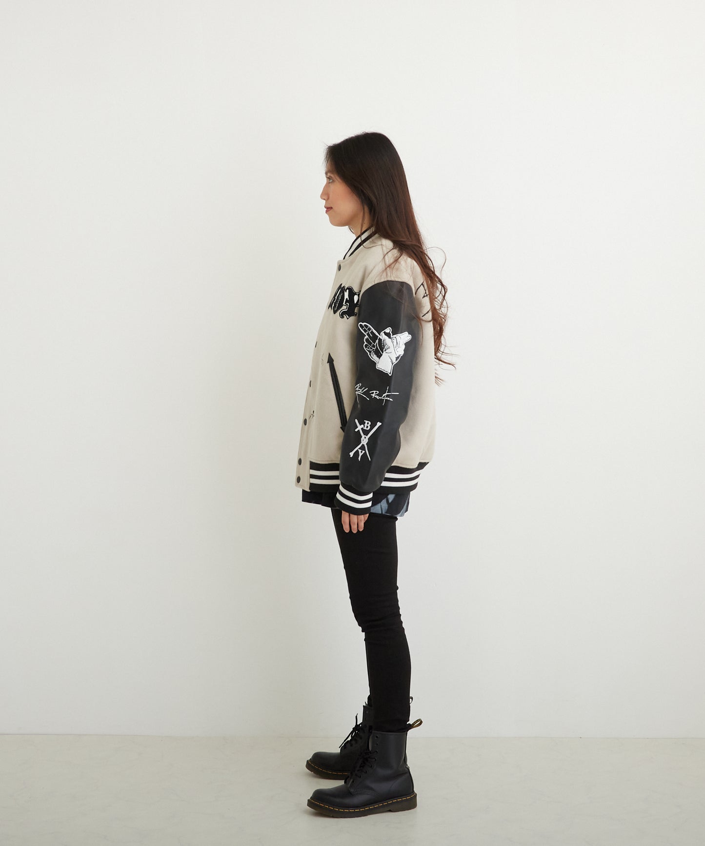 EMBROIDERY PATCH STADIUM JACKET GREY【B224M2970308】
