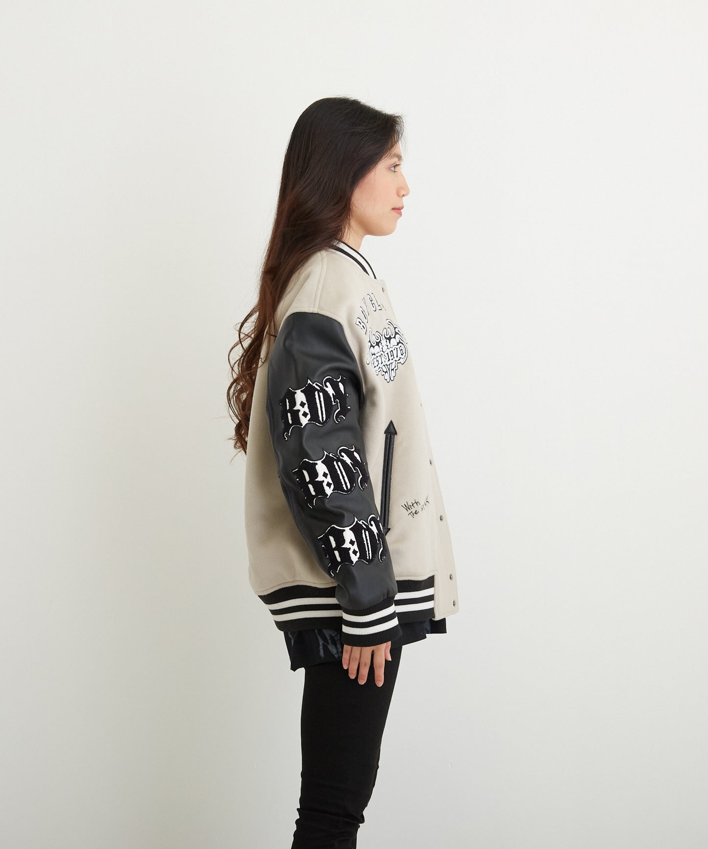 EMBROIDERY PATCH STADIUM JACKET GREY【B224M2970308】