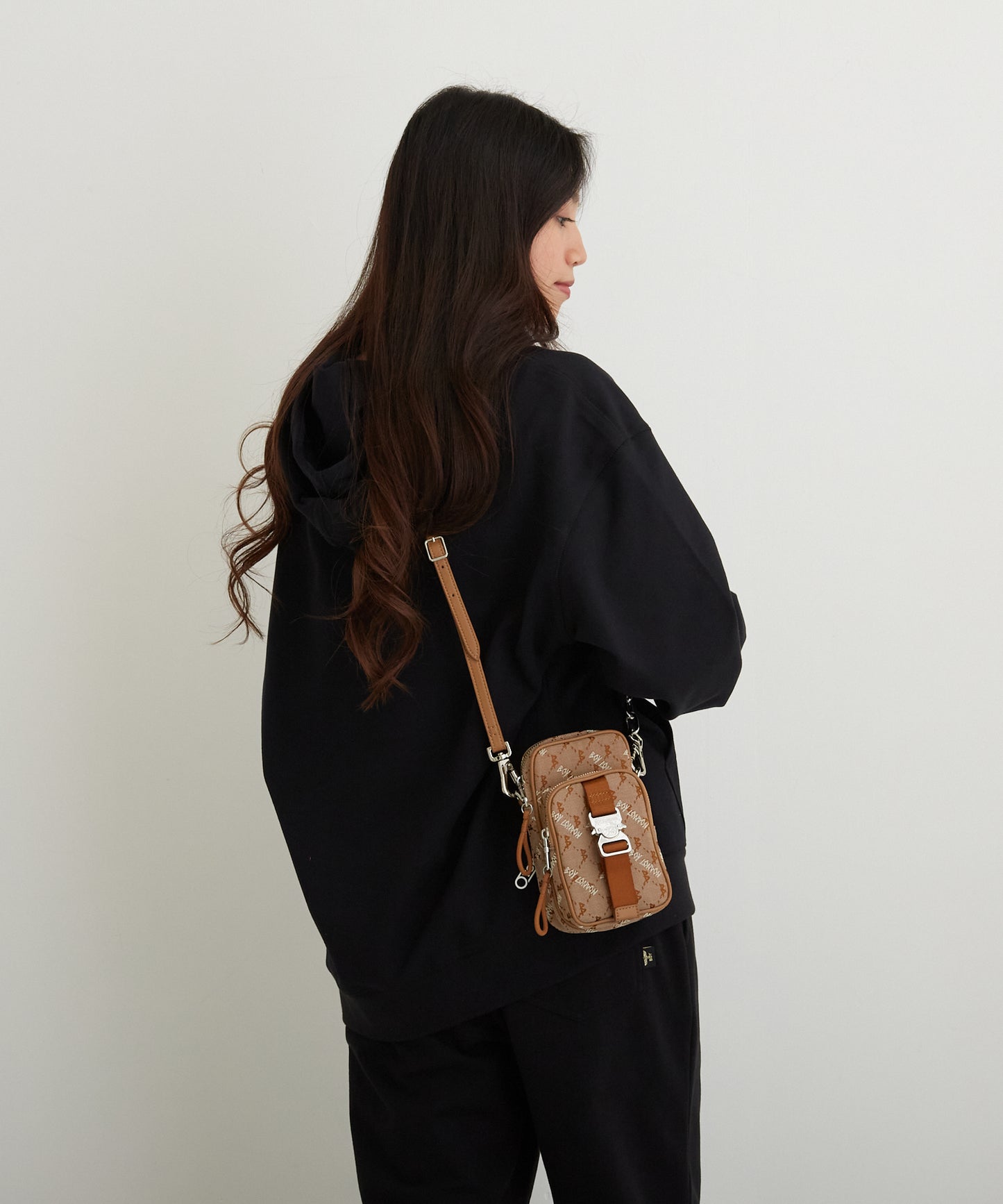 JACQUARD POCKET SHOULDER BAG BROWN【B224N8500808】