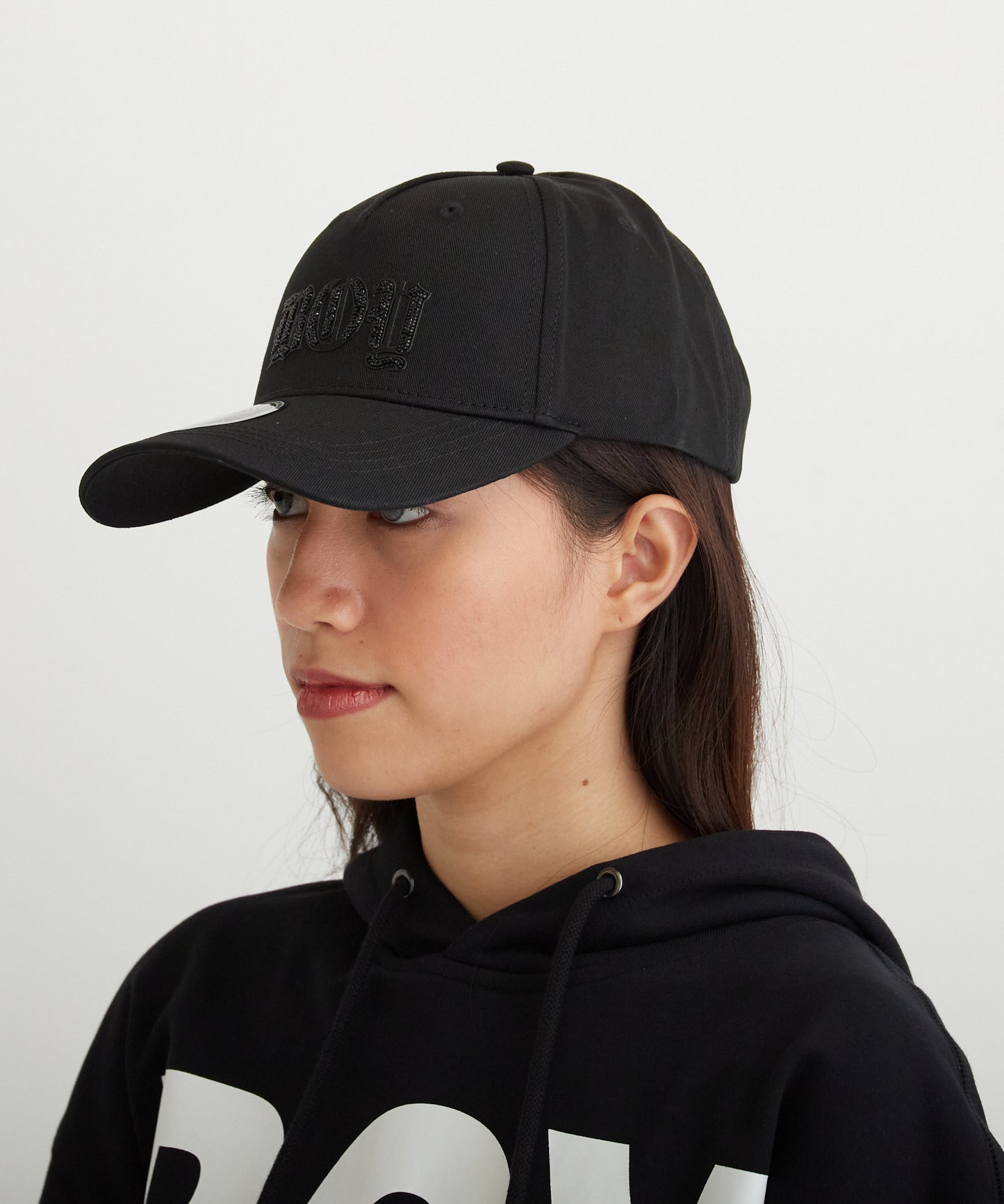 BOY RHINESTONE CAP BLACK【B224N9000202】