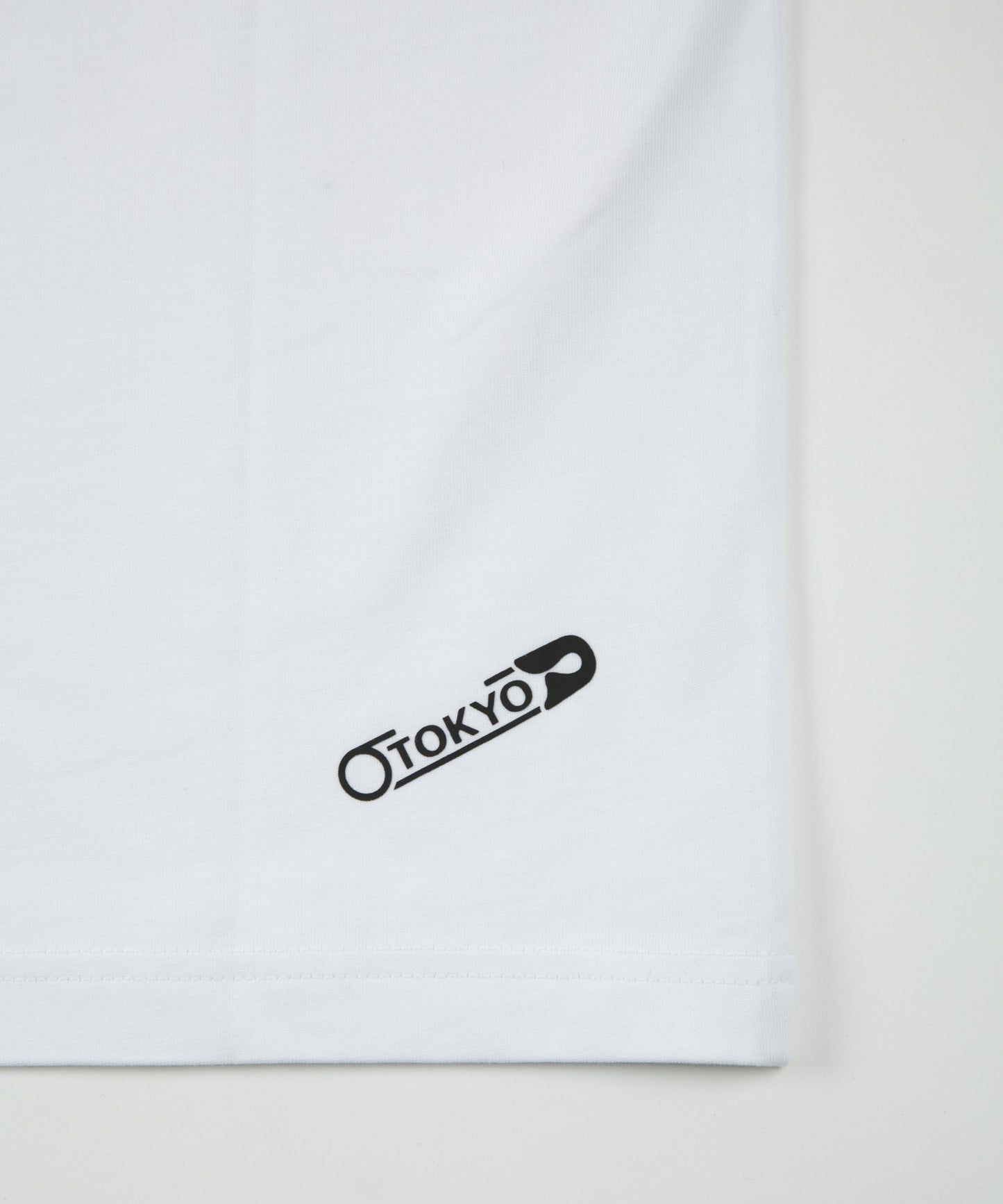 KNUCKLE LOGO TEE WHITE【AFJ-HRT00401】