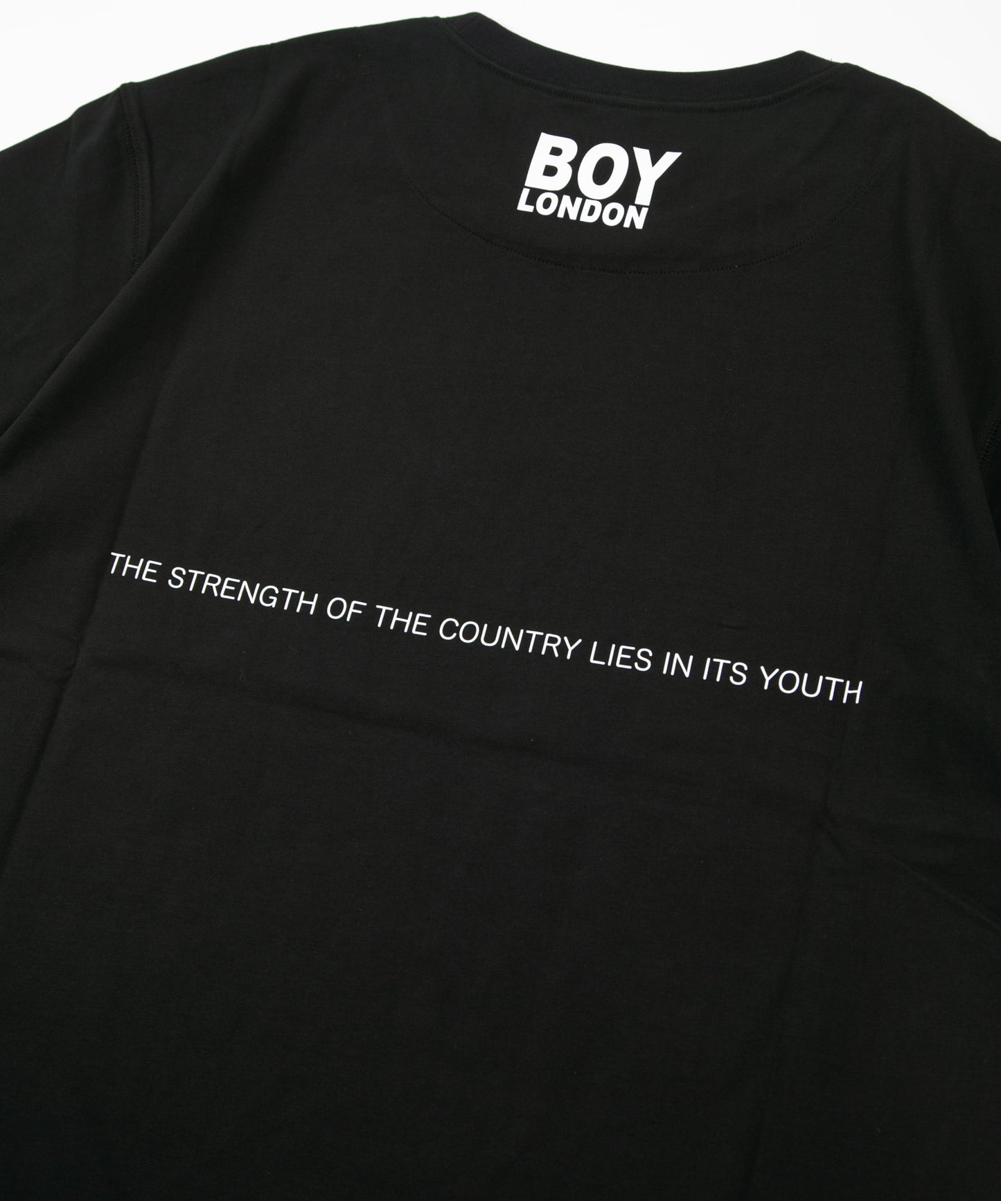 KNUCKLE LOGO TEE BLACK【AFJ-HRT00402】