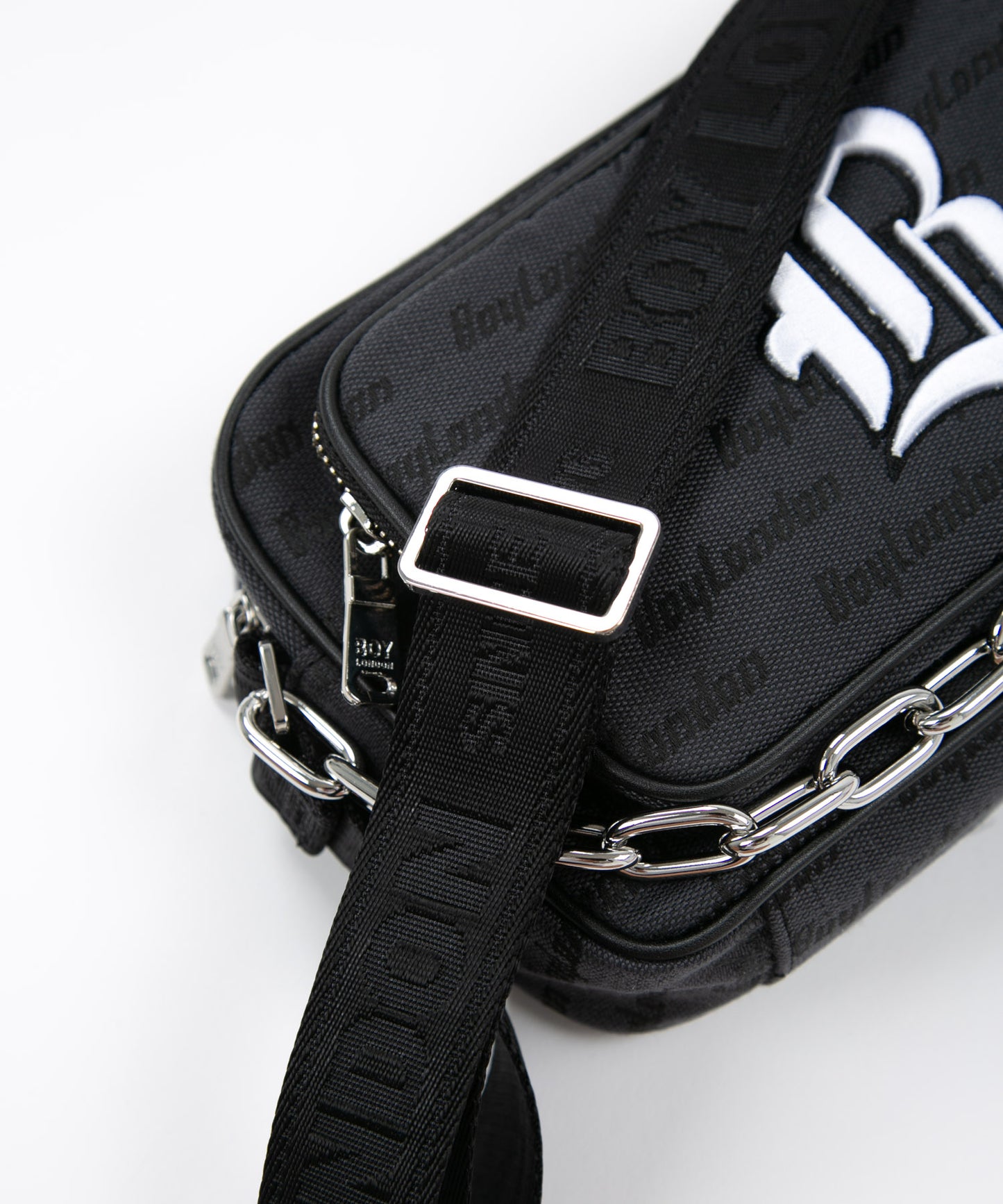 CHAIN DESIGN SHOULDER BAG BLACK【B223N8500302】