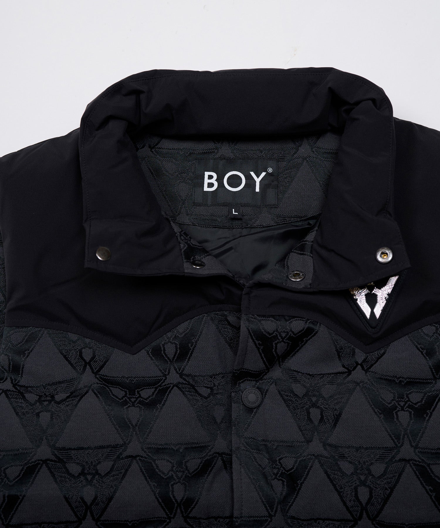 EAGLE TRIANGLE JACQUARD DOWN VEST BLACK【B234N3000102