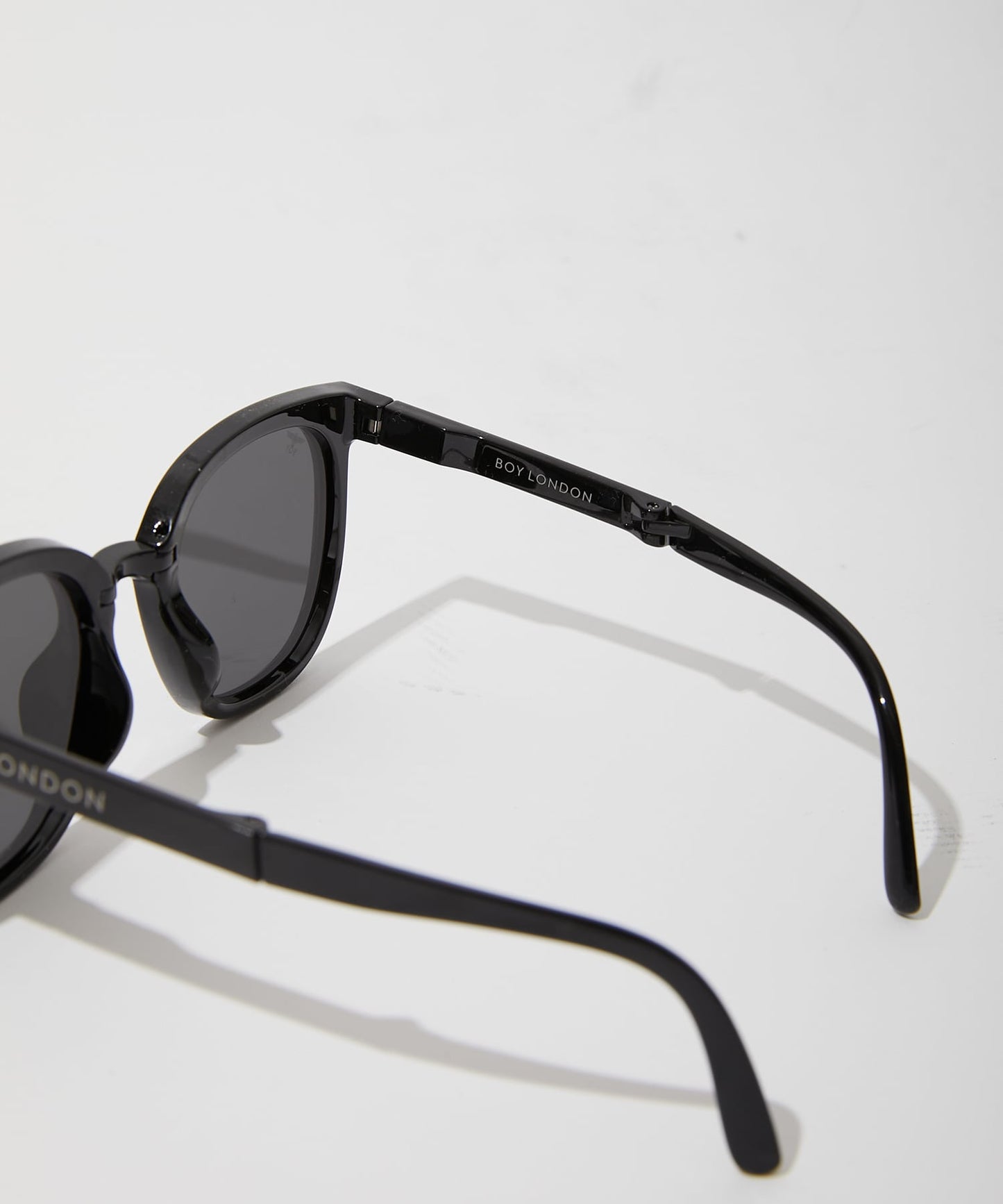 FOLDING SUNGLASSES【B251N8601402】