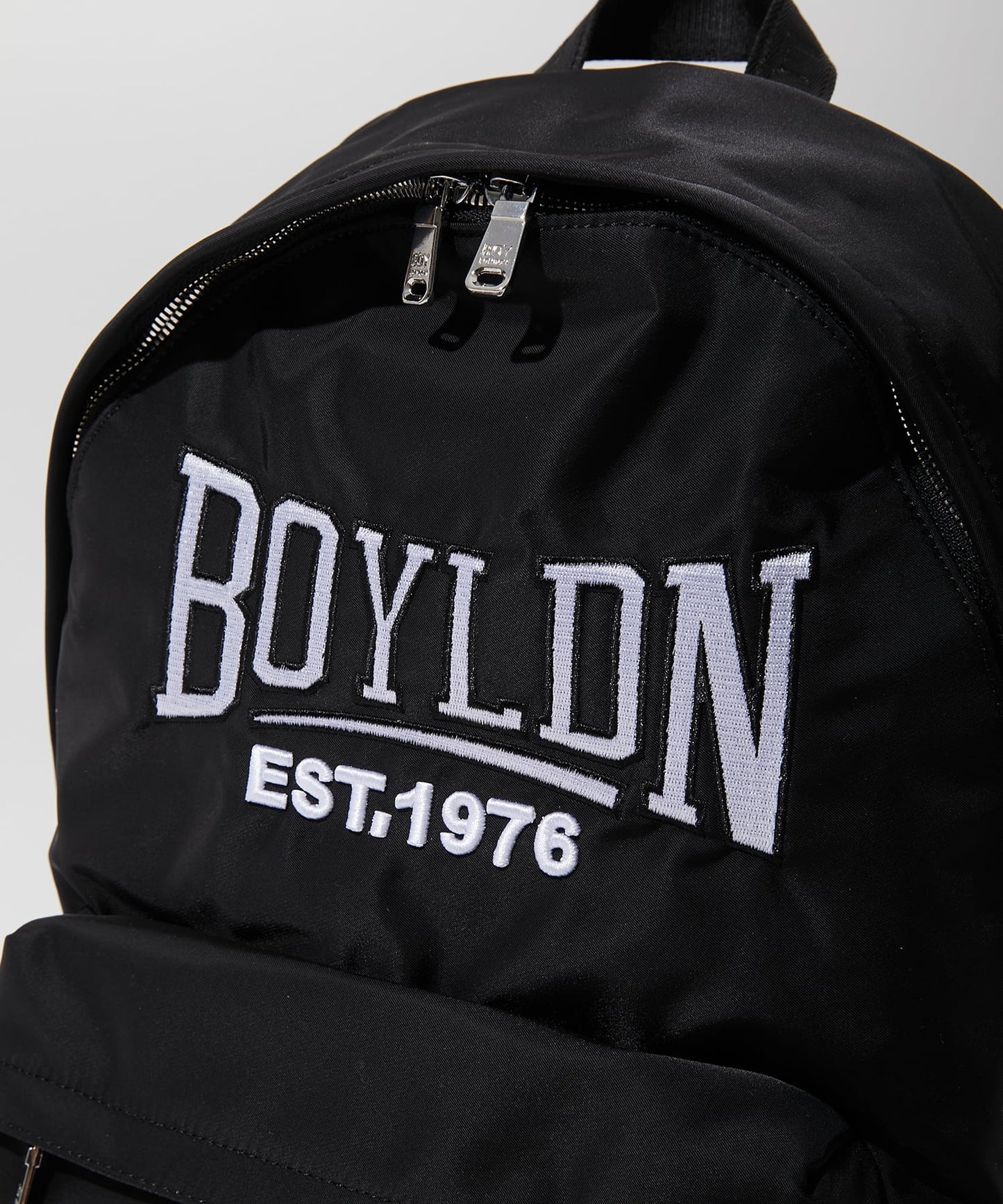 COLLEGE PATCH BACKPACK【B252N8500902】