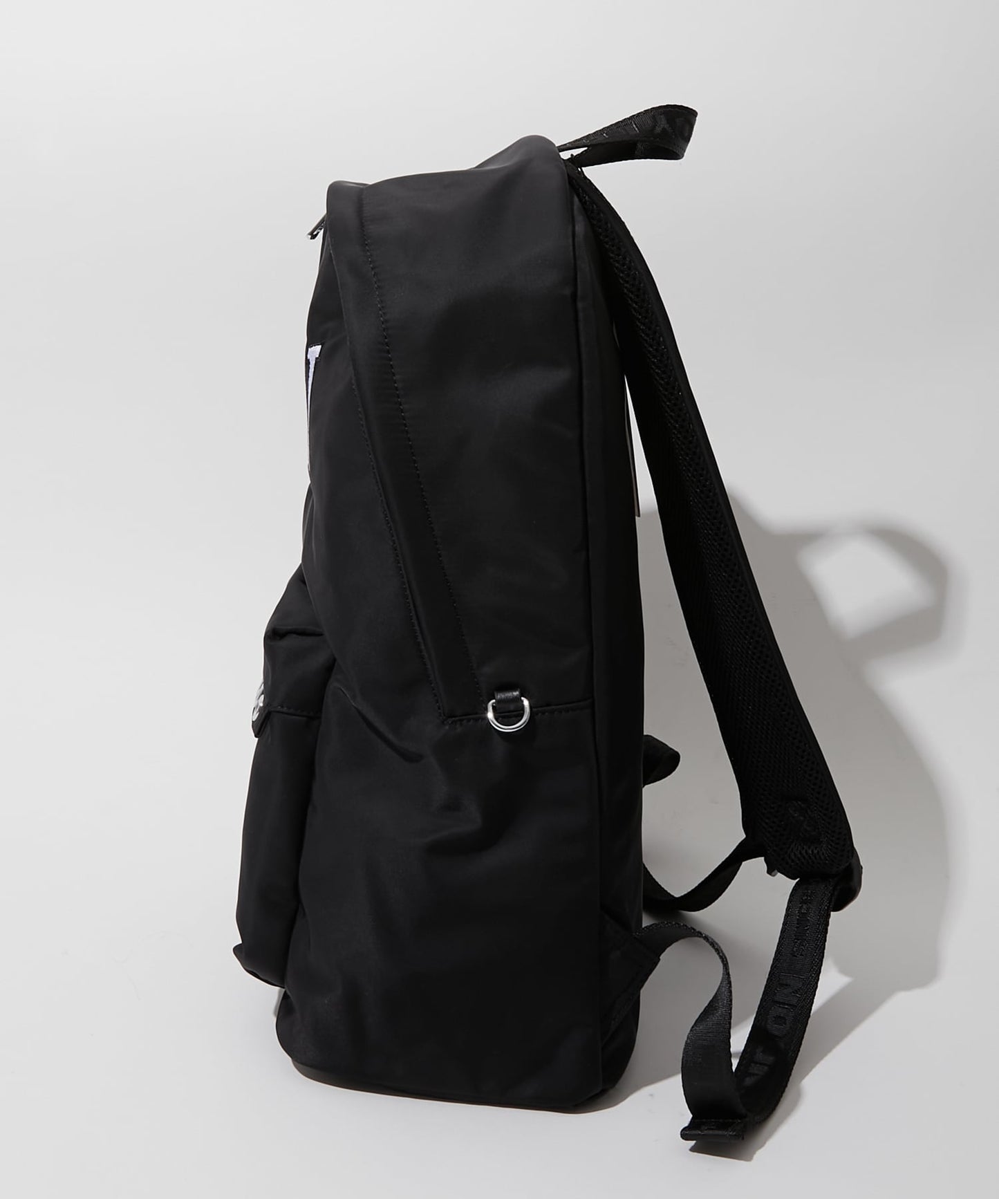 COLLEGE PATCH BACKPACK【B252N8500902】