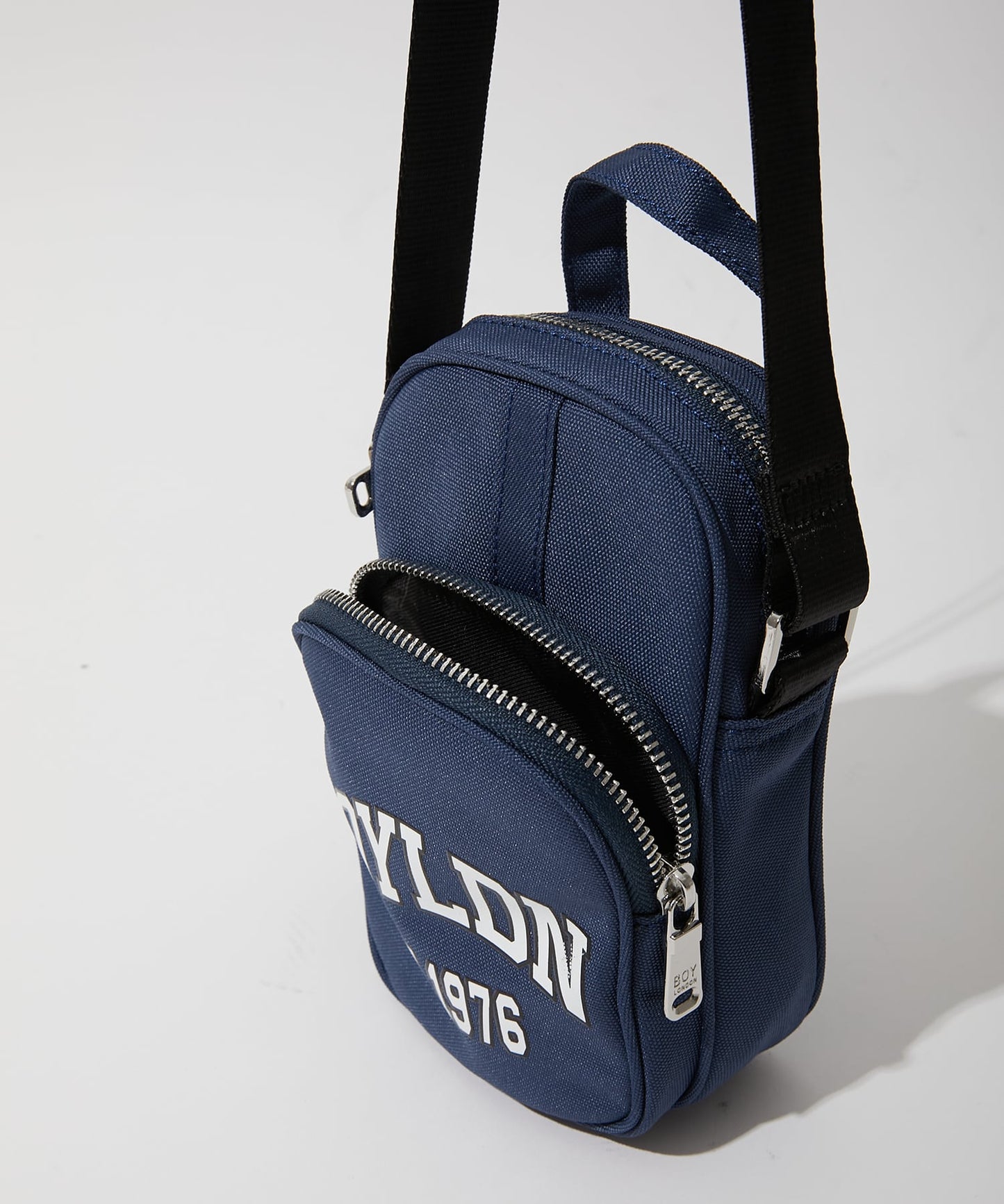 COLLEGE POCKET SHOULDER BAG【V243K8500416】