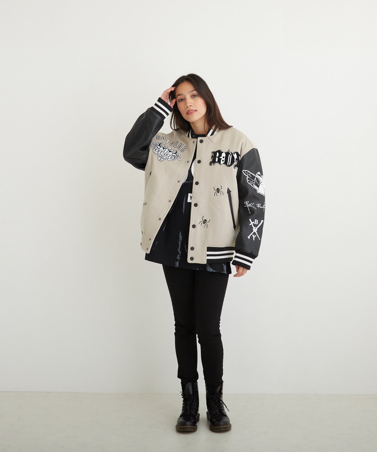 EMBROIDERY PATCH STADIUM JACKET GREY【B224M2970308】