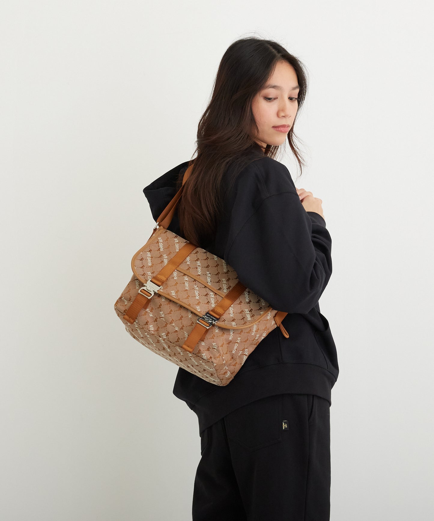 JACQUARD MINI MESSENGER BAG BROWN【B224N8500908】