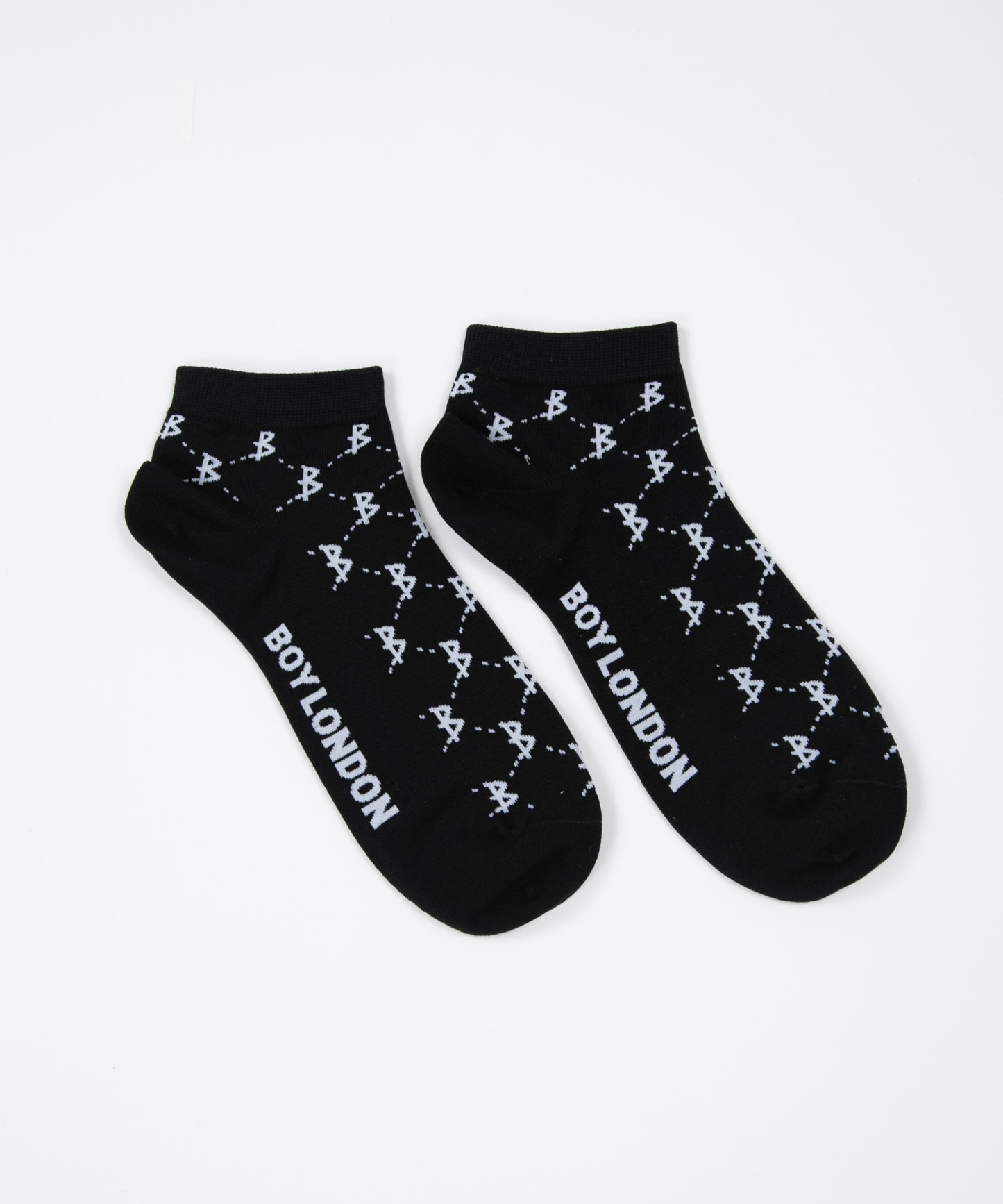 BOY PATTERNED SHORT SOCKS BLACK【B223N8300202】