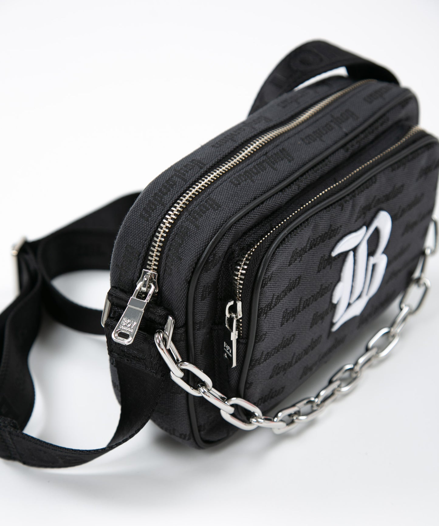 CHAIN DESIGN SHOULDER BAG  BLACK【B223N8500302】